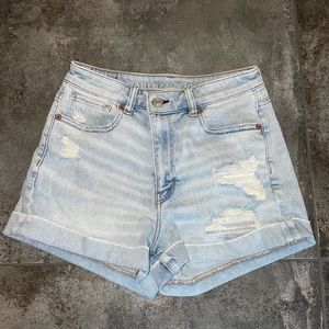 American Eagle Mid Rise Mom Short size 2